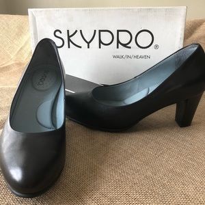 SKYPRO black heels